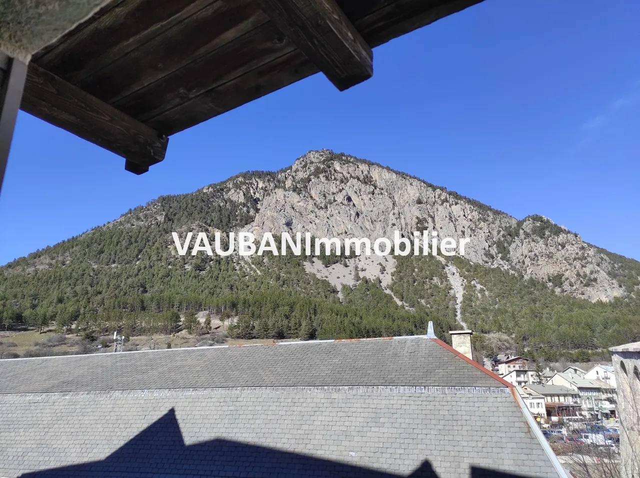 Appartement T2 à vendre à Briançon avec vue sur Vauban - 31,44 m² 