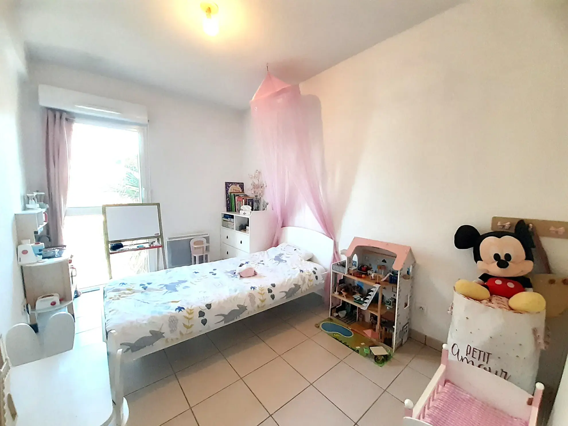 Appartement T3 avec terrasse et stationnement à Perpignan, idéalement situé 
