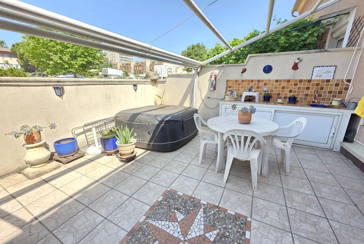Pavillon avec vue sur mer à Port-de-Bouc de 72,77 m² 