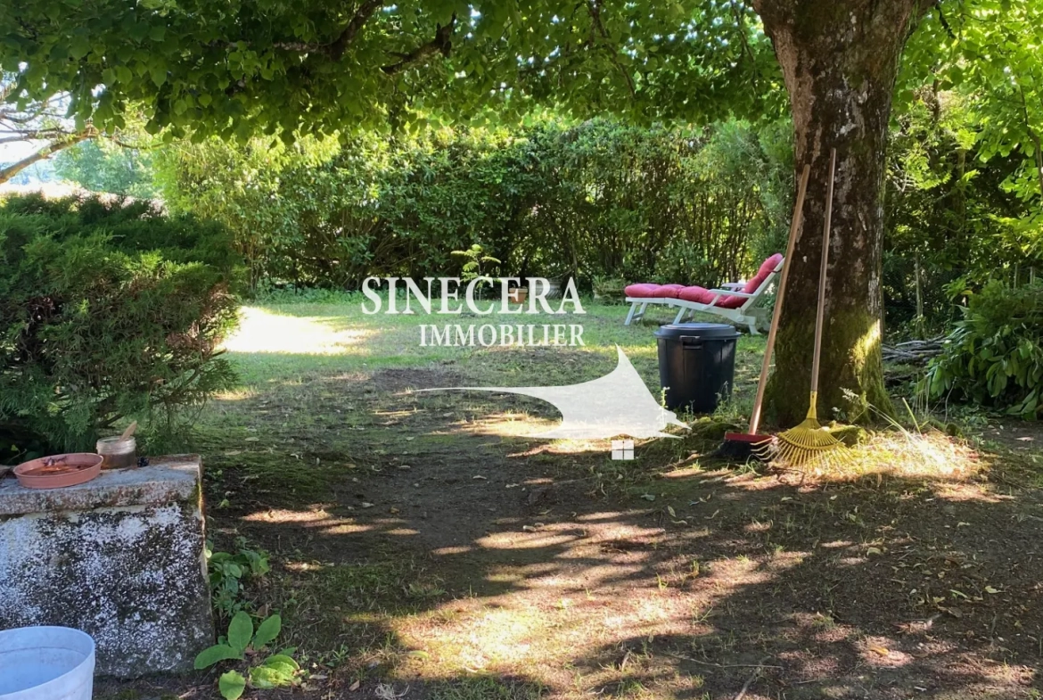 Belle maison en pierre avec grand terrain à Riberac (24600) 