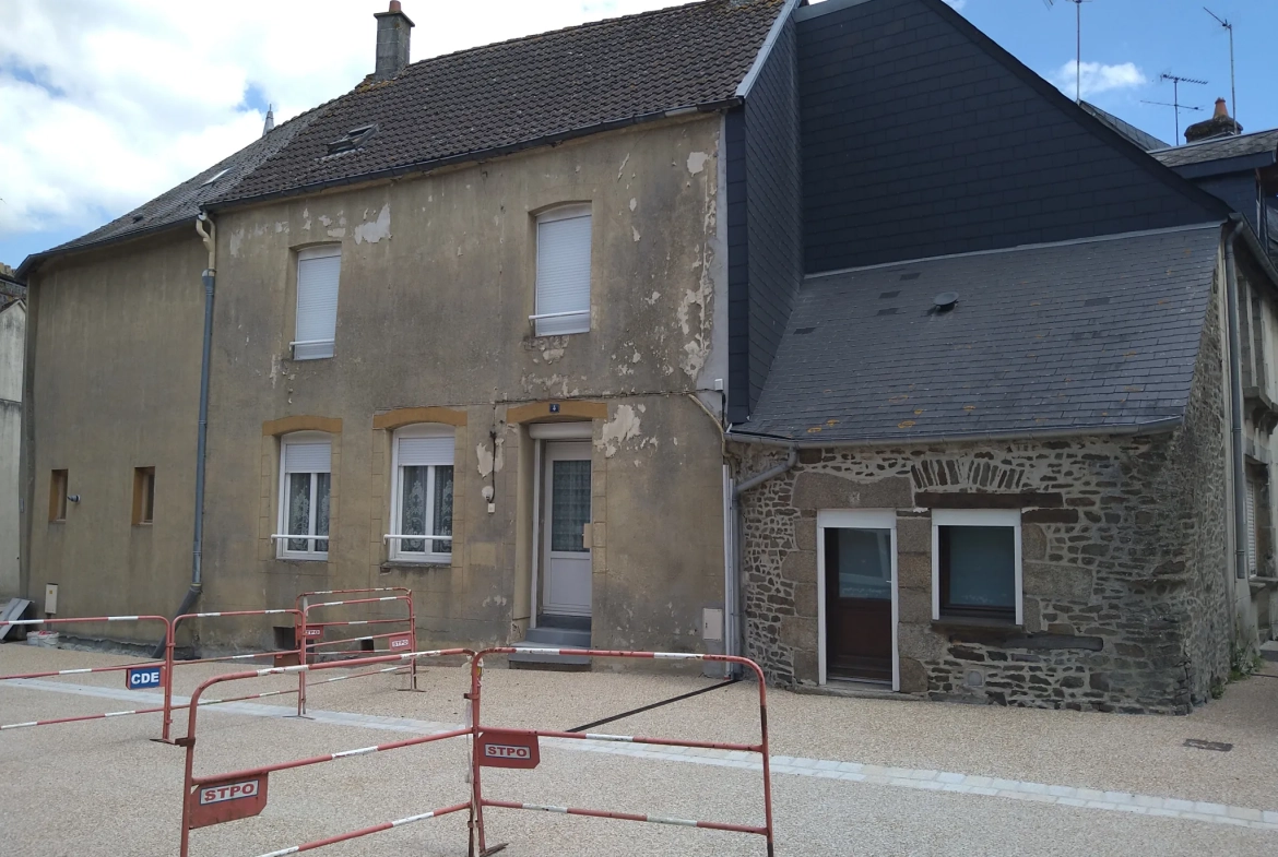 Maison de 124 m² à vendre à Pre en pail avec 4 chambres, cave et parking 
