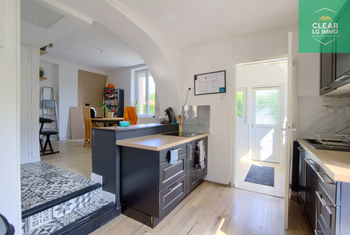 Maison rénovée de 85 m² avec jardin et stationnement à Giraumont 