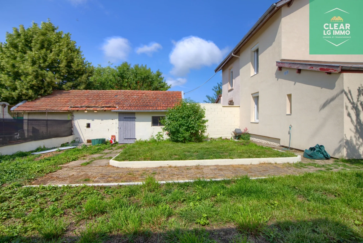 Maison rénovée de 85 m² avec jardin et stationnement à Giraumont 