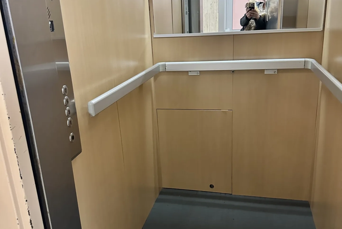 Appartement 5 pièces avec balcon et parking à Troyes, proche centre-ville 
