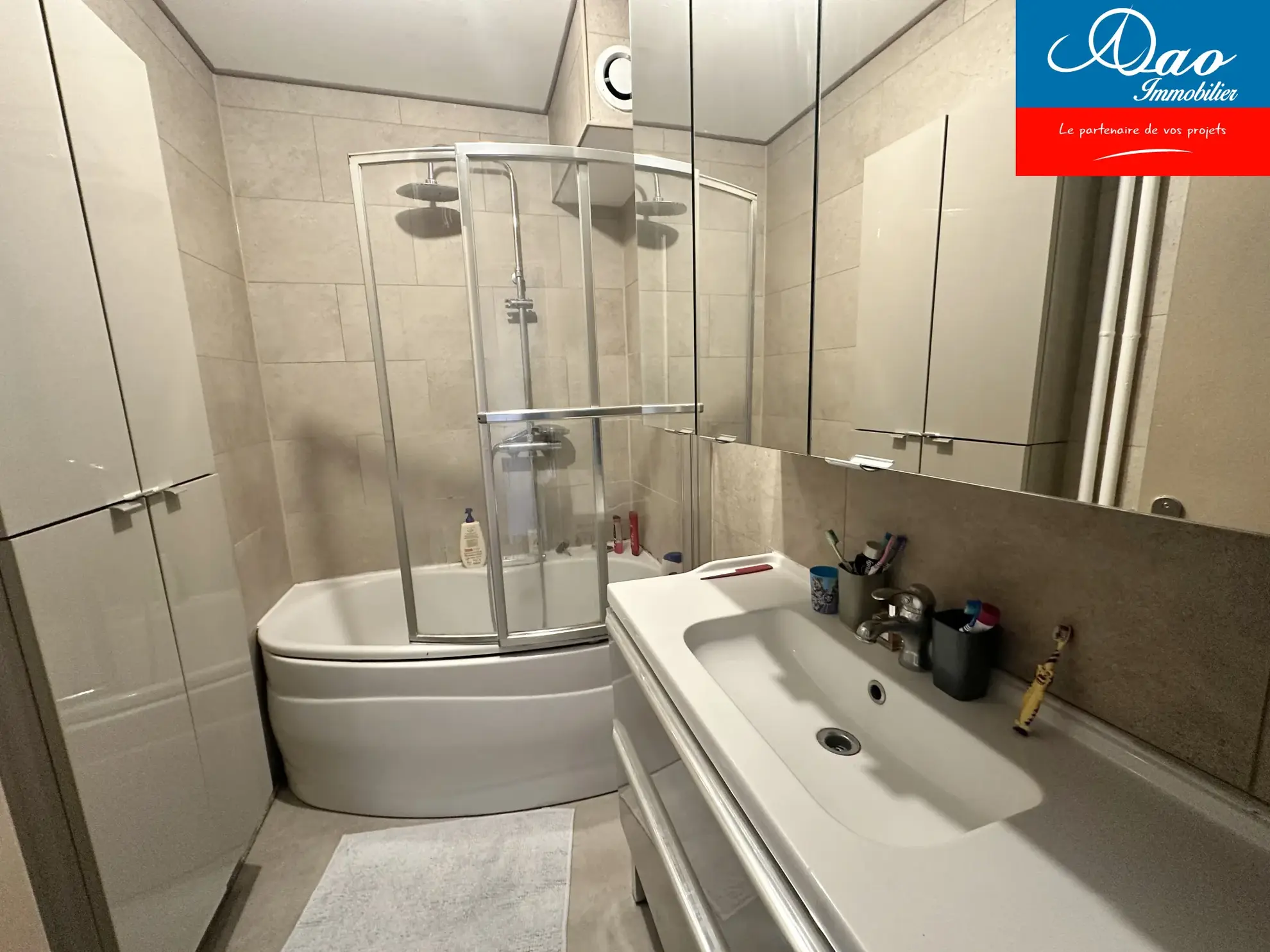 Appartement 5 pièces avec balcon et parking à Troyes, proche centre-ville 