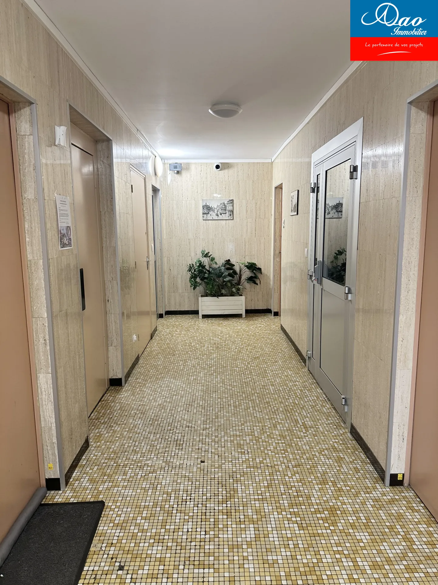 Appartement 5 pièces avec balcon et parking à Troyes, proche centre-ville 