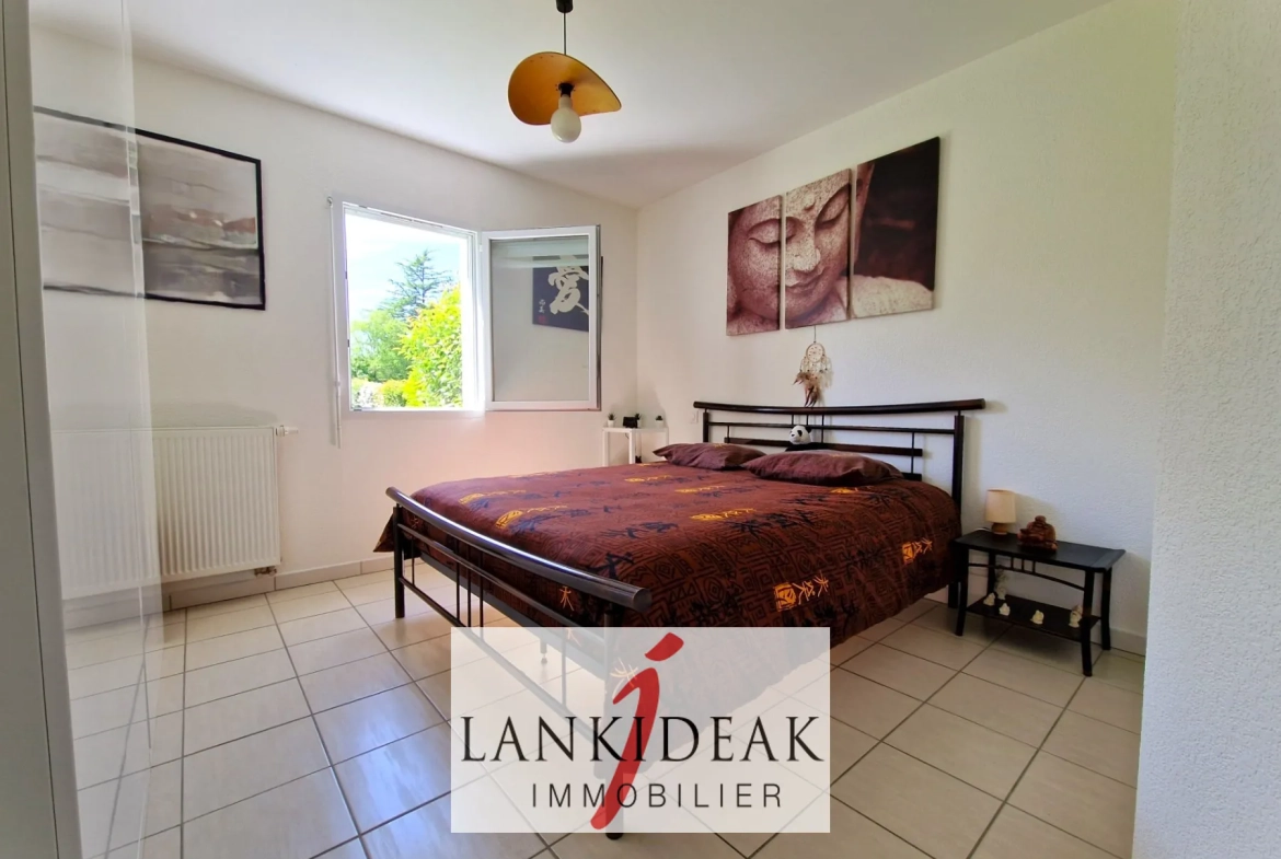 Achat Appartement T3 à Ustaritz avec terrasse et parking proche du BAB 