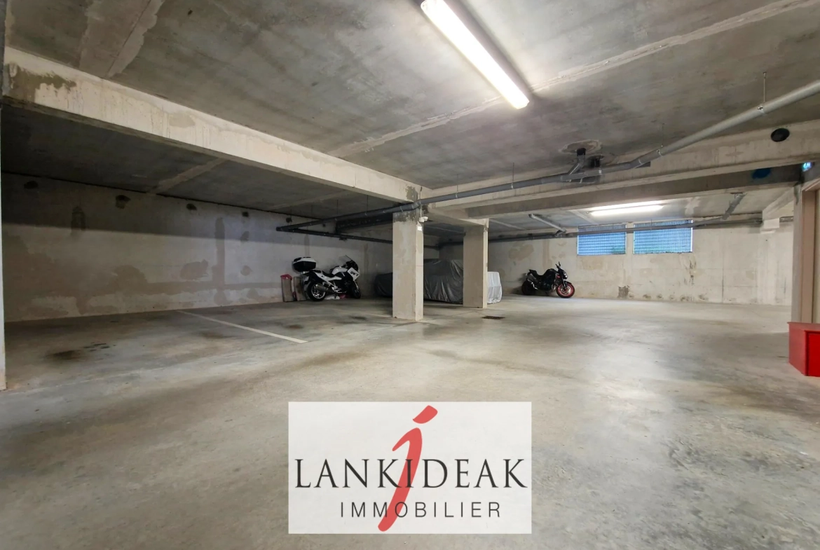 Achat Appartement T3 à Ustaritz avec terrasse et parking proche du BAB 