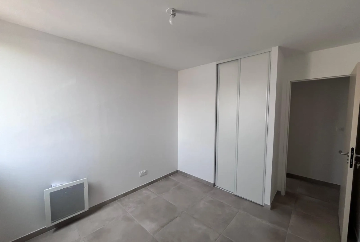 Appartement de type 3 à vendre à Marignane avec parking privé et ascenseur 