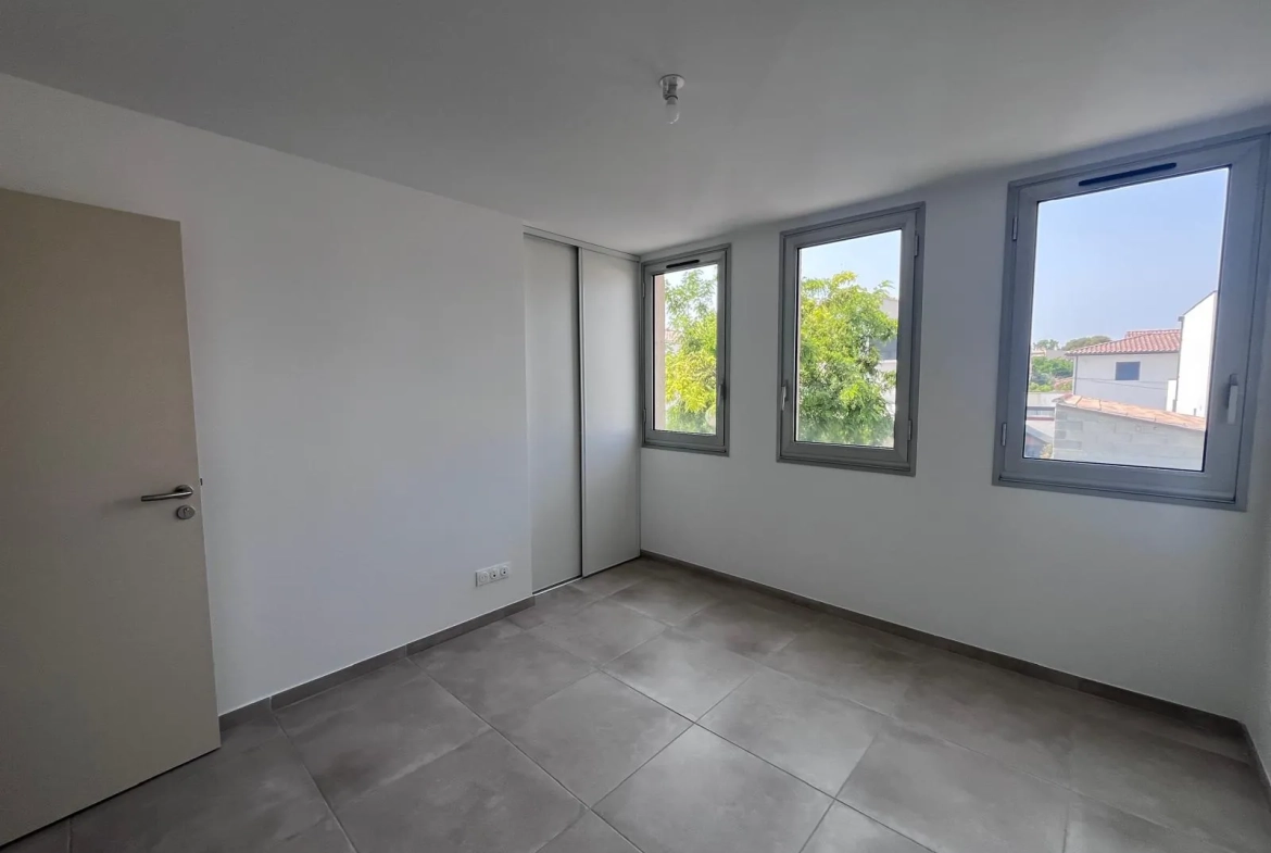 Appartement de type 3 à vendre à Marignane avec parking privé et ascenseur 