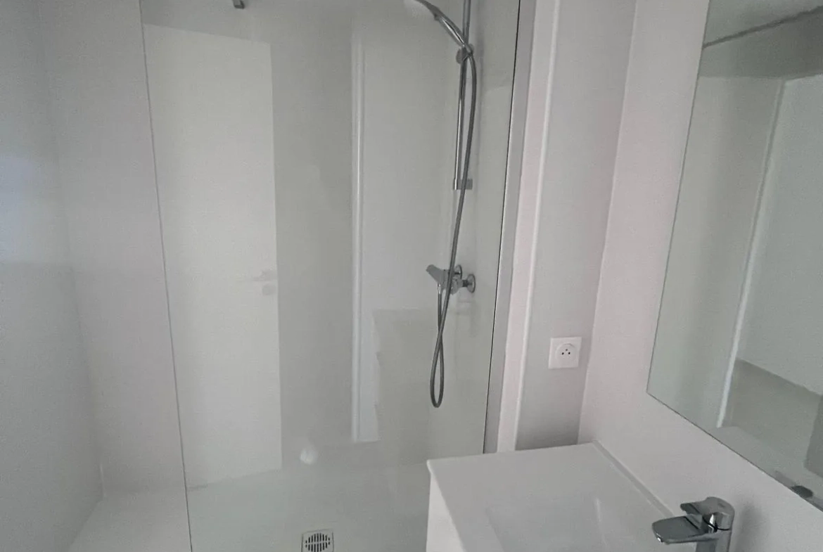 Appartement de type 3 à vendre à Marignane avec parking privé et ascenseur 