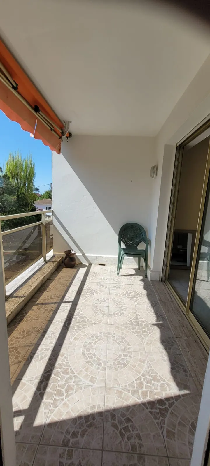 Studio récent avec loggia et vue parc au cœur de Royan 