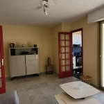 Studio récent avec loggia et vue parc au cœur de Royan