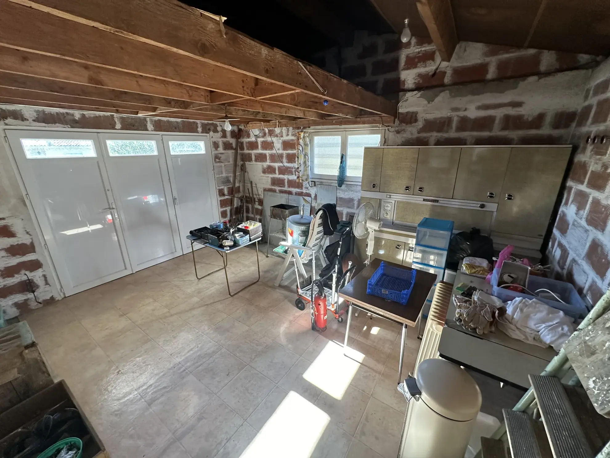 Maison de plain-pied à Sainte-Bazeille avec jardin et garage 