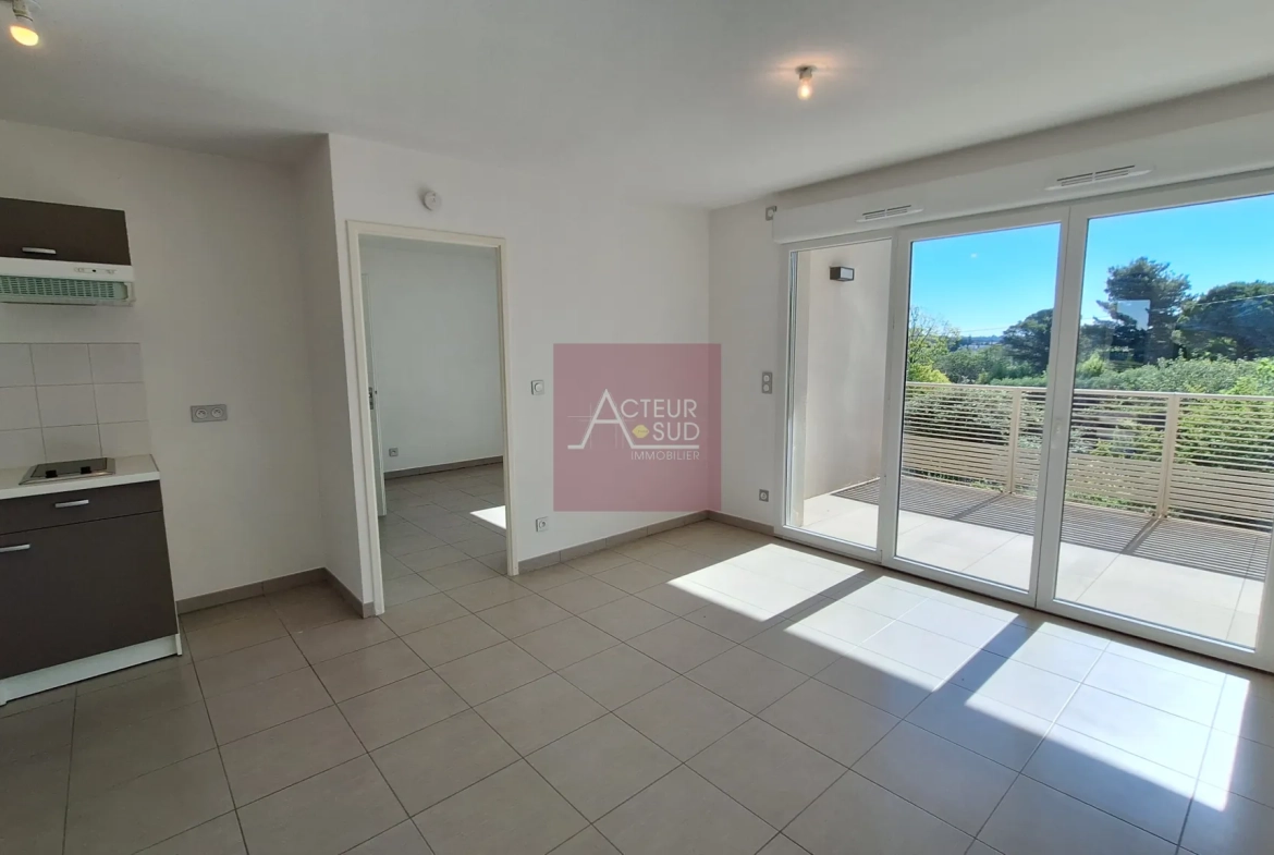 Appartement 2 pièces à Montpellier Ouest avec terrasse et parking 
