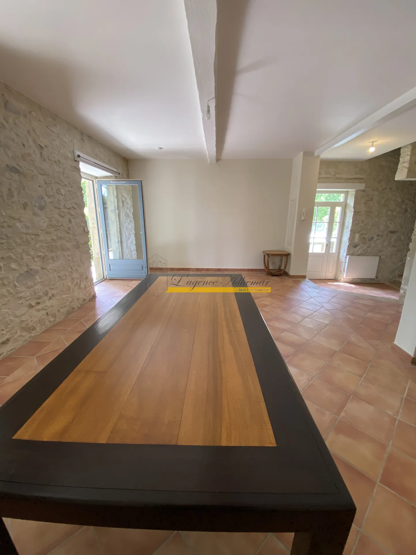 Appartement T4 à vendre avec jardin dans une minoterie rénovée à Montboucher-sur-Jabron 
