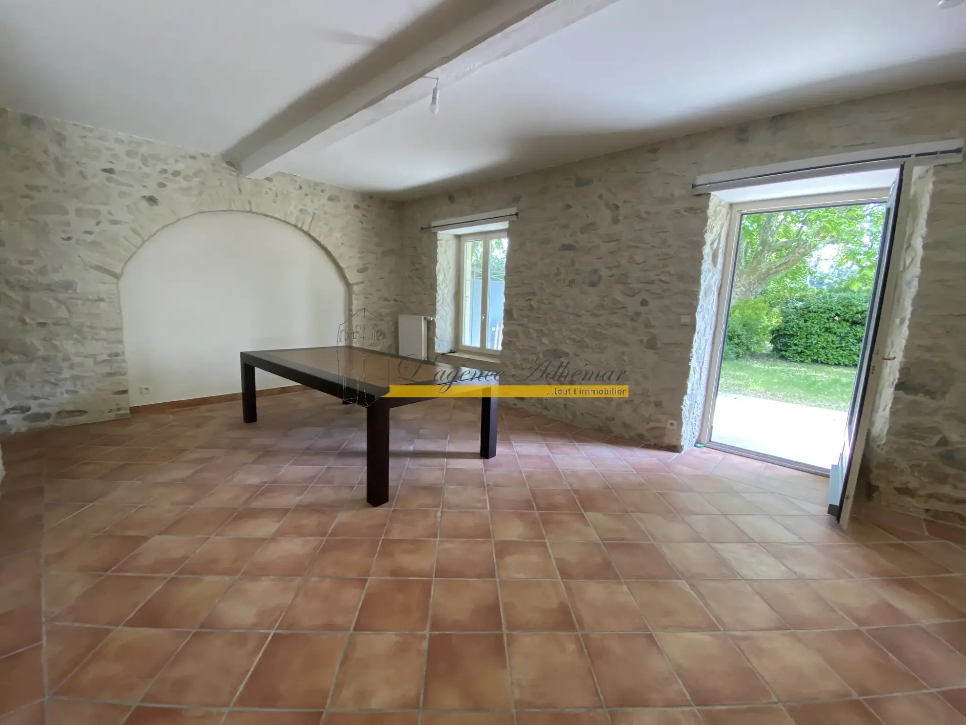 Appartement T4 à vendre avec jardin dans une minoterie rénovée à Montboucher-sur-Jabron 