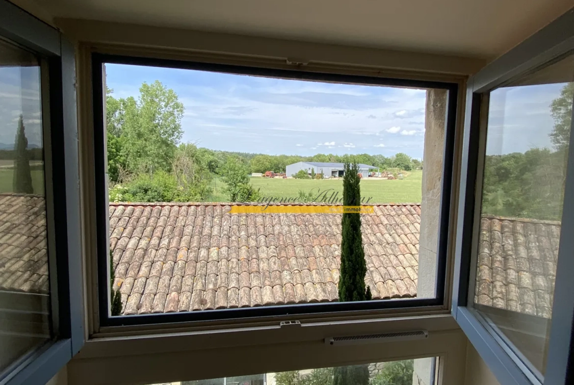 Appartement T4 à vendre avec jardin dans une minoterie rénovée à Montboucher-sur-Jabron 