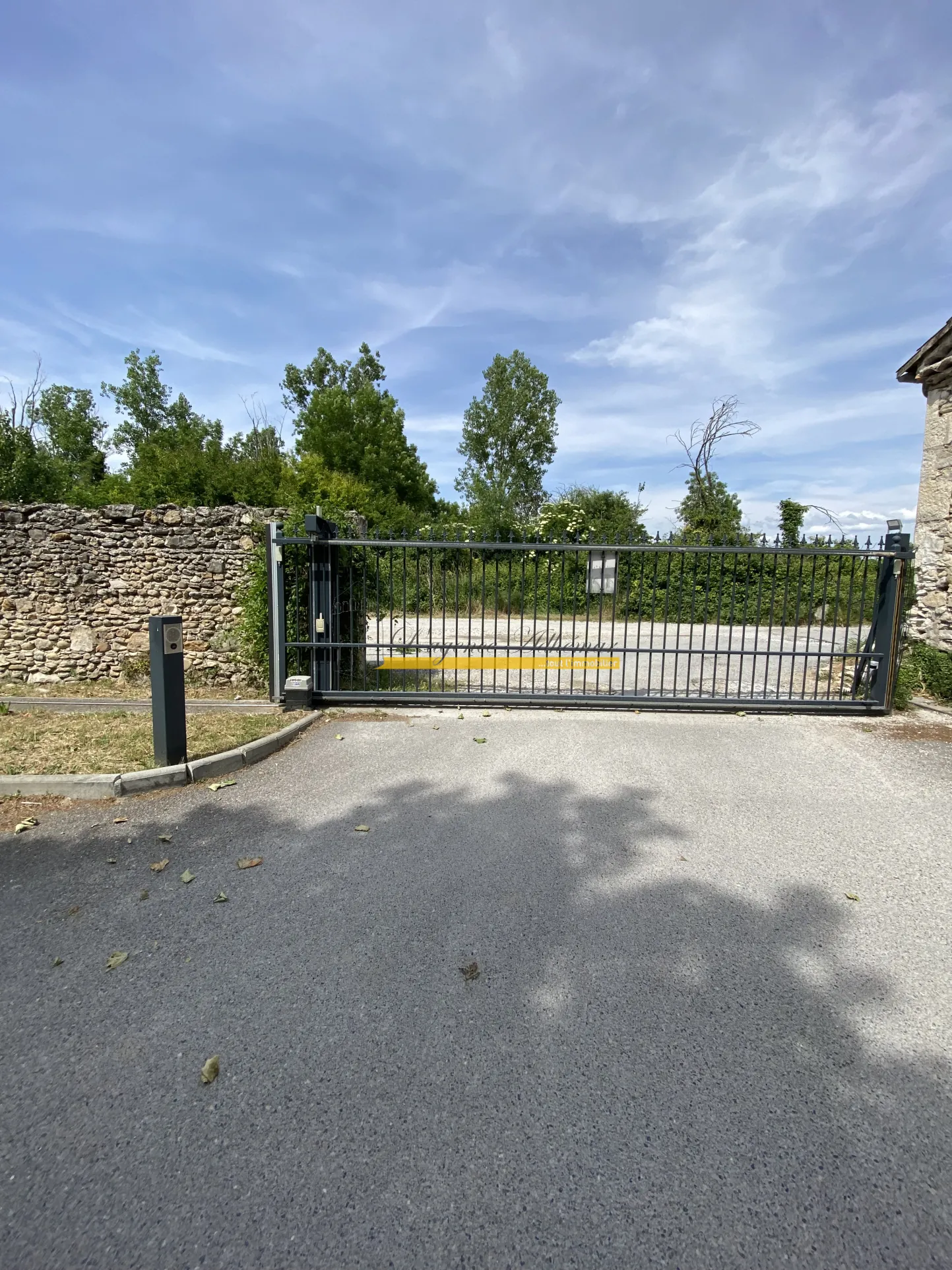 Appartement T4 à vendre avec jardin dans une minoterie rénovée à Montboucher-sur-Jabron 