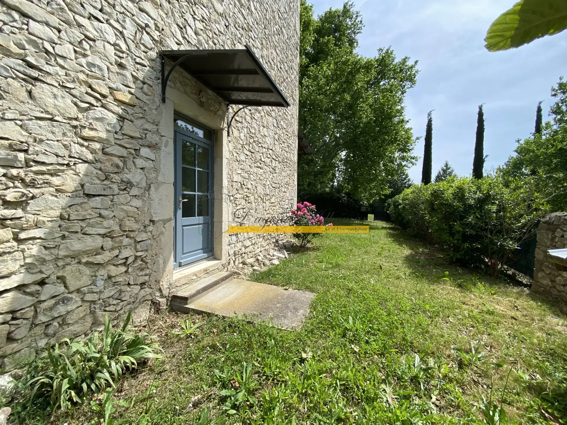 Appartement T4 à vendre avec jardin dans une minoterie rénovée à Montboucher-sur-Jabron 