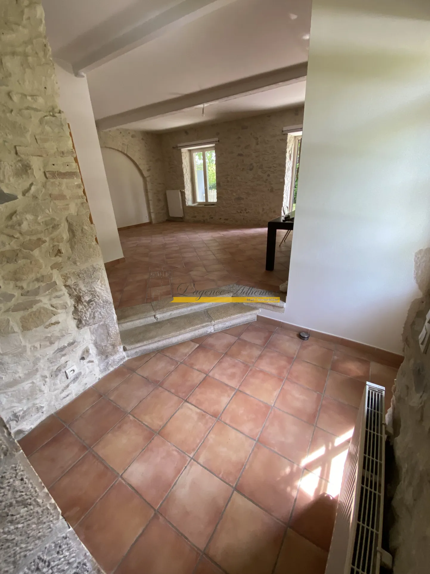 Appartement T4 à vendre avec jardin dans une minoterie rénovée à Montboucher-sur-Jabron 