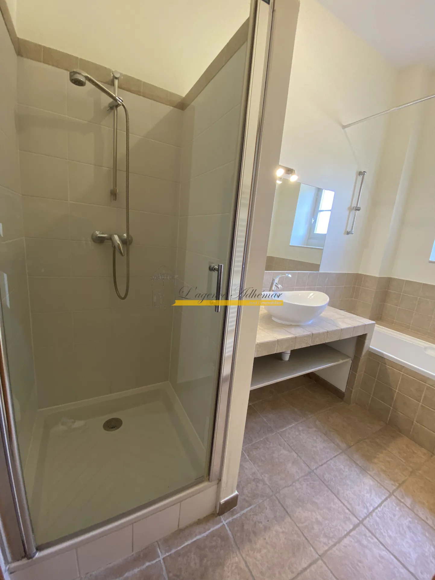 Appartement T4 à vendre avec jardin dans une minoterie rénovée à Montboucher-sur-Jabron 