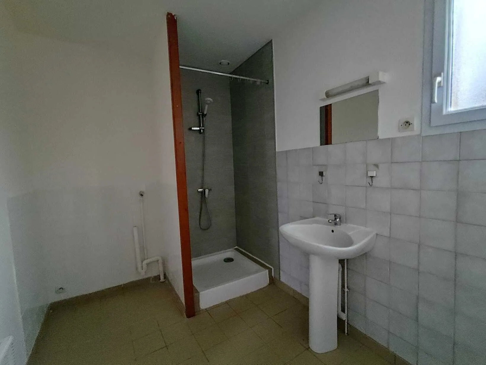 Maison lumineuse de 87 m² avec garage et terrain à 25 min d'Alençon 