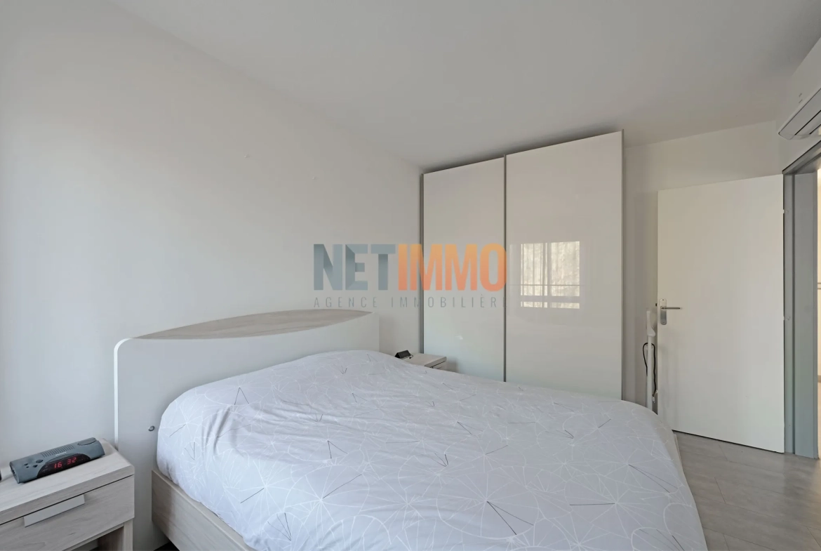 Appartement T3 avec terrasse et parking à Nîmes, résidence sécurisée, 77 m² 