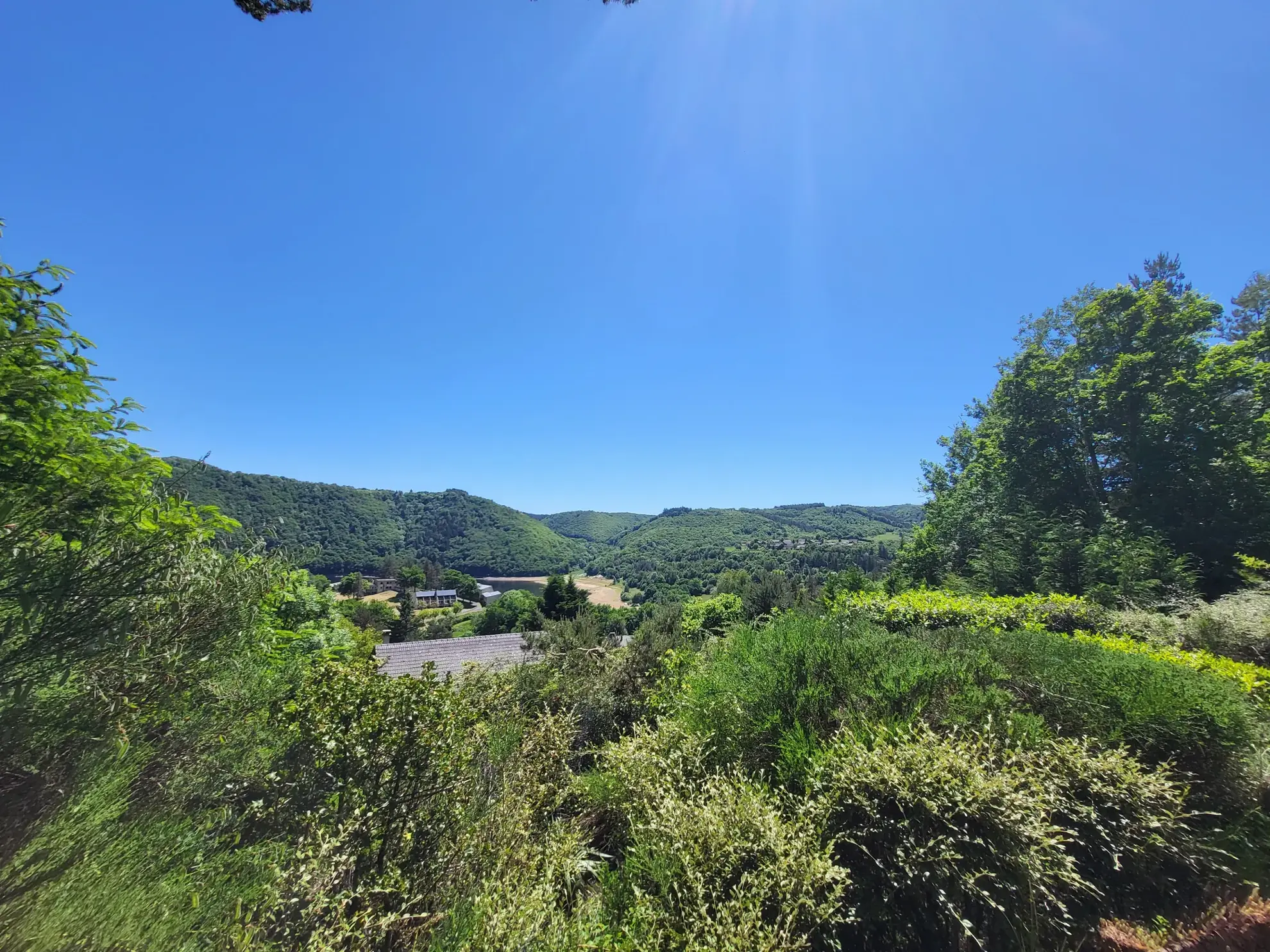 Charmant pavillon avec jardin et vue lac à Miremont - 94 m² 