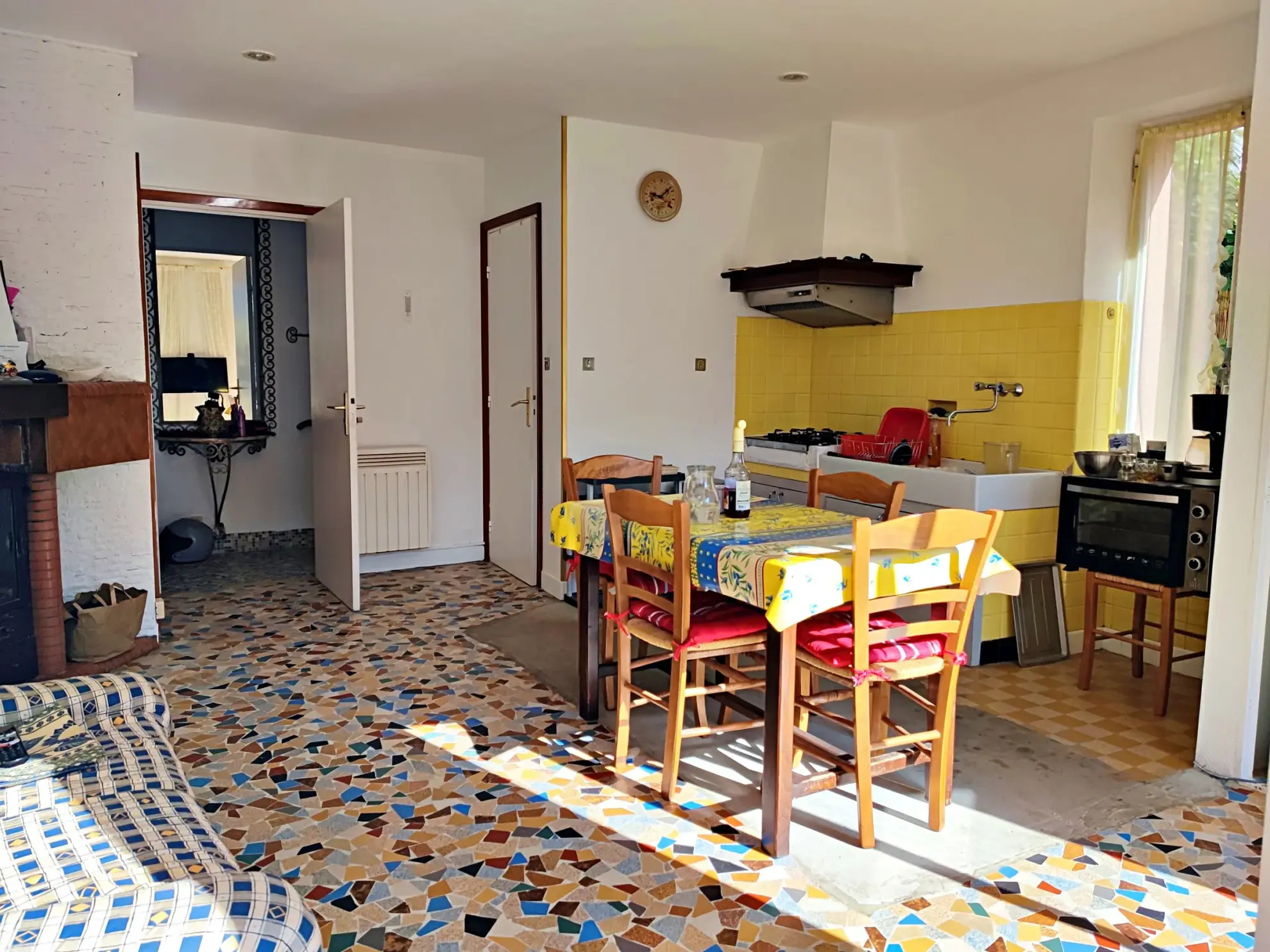 Maison de village à Belvédère de 82 m² avec studio, vue dégagée et terrain 