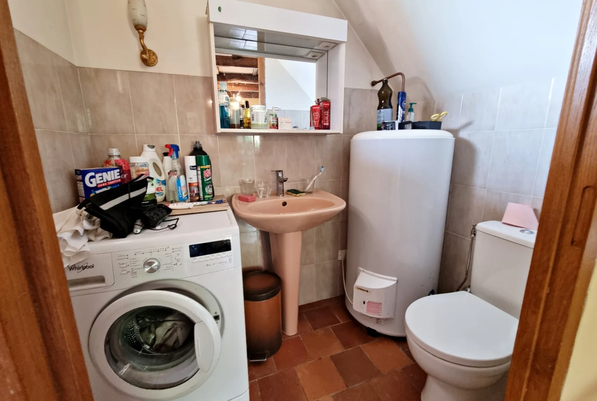 Maison de village à Belvédère de 82 m² avec studio, vue dégagée et terrain 