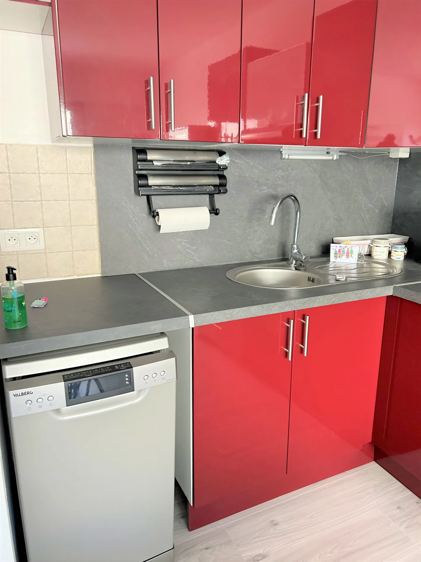 Appartement à vendre à St Hilaire de Riez près de la plage avec parking et balcon 
