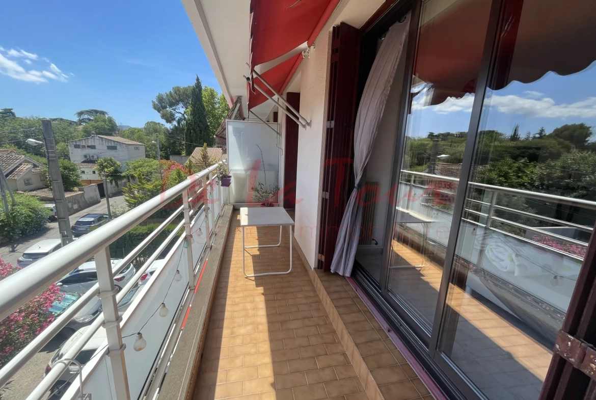 Appartement T3 avec garage, cave, piscine et court de tennis à Saint-Julien (13012) 
