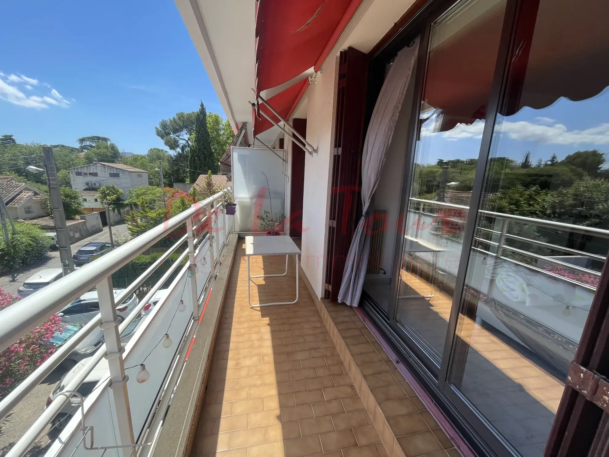 Appartement T3 avec garage, cave, piscine et court de tennis à Saint-Julien (13012) 
