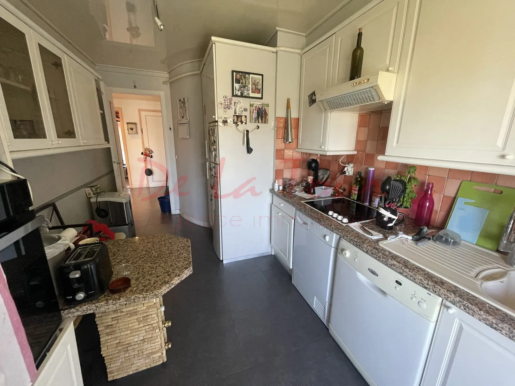 Appartement T3 avec garage, cave, piscine et court de tennis à Saint-Julien (13012) 