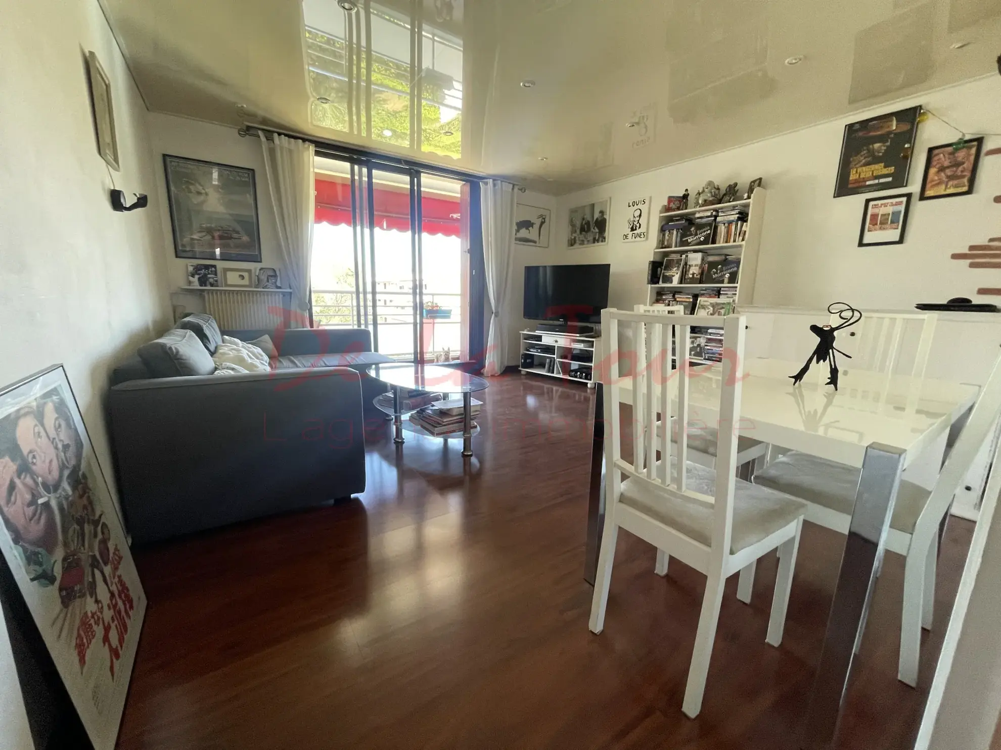 Appartement T3 avec garage, cave, piscine et court de tennis à Saint-Julien (13012) 