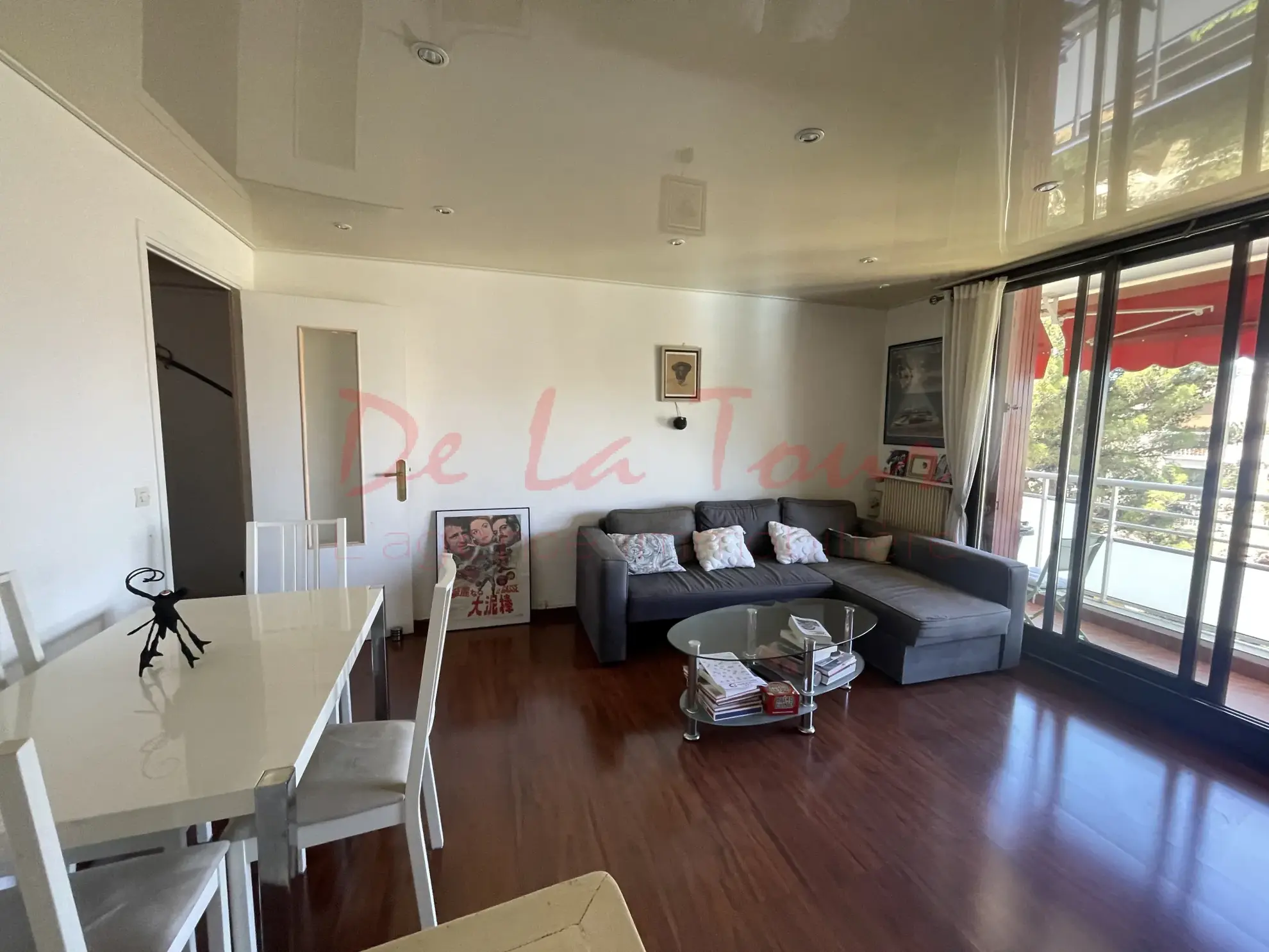 Appartement T3 avec garage, cave, piscine et court de tennis à Saint-Julien (13012) 
