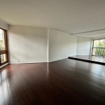 Appartement T2 avec loggia et parking à Le Chesnay, calme et proche des commerces