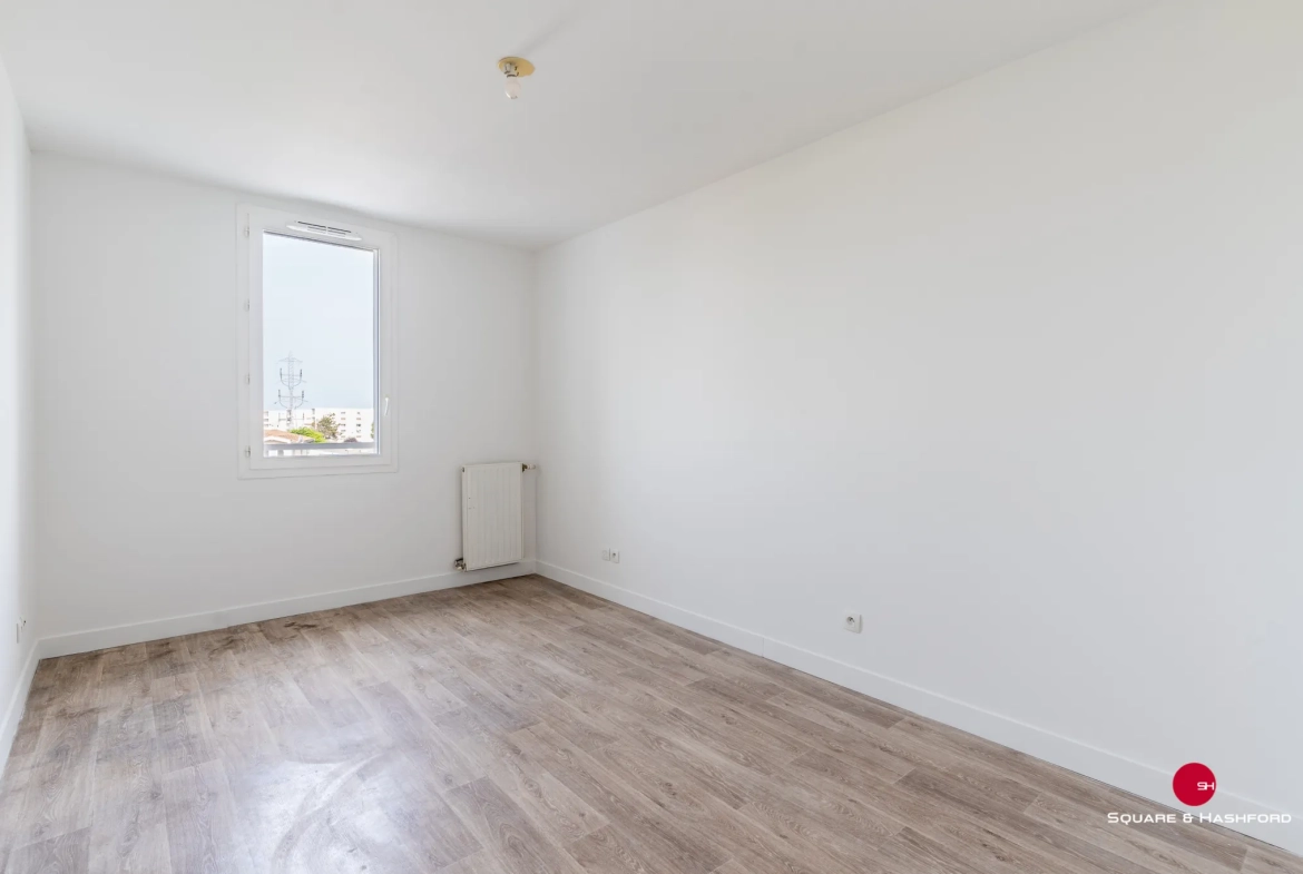 Appartement T3 avec terrasse et parking à Cenon Centre 