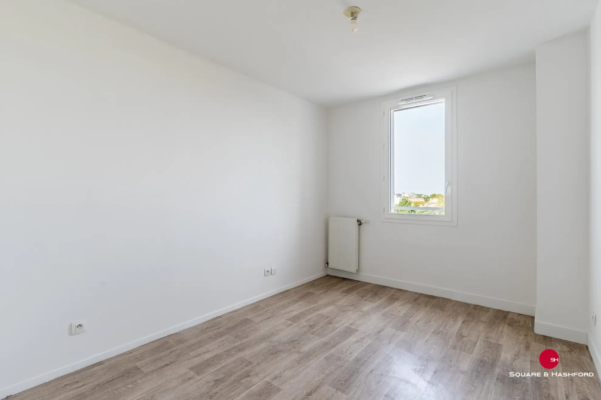Appartement T3 avec terrasse et parking à Cenon Centre 