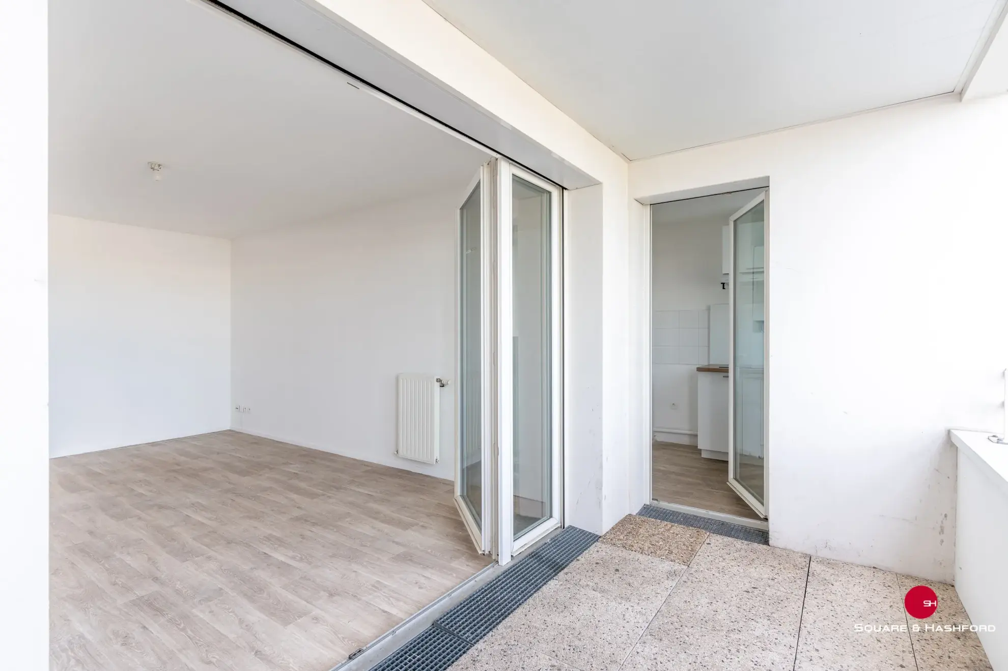 Appartement T3 avec terrasse et parking à Cenon Centre 