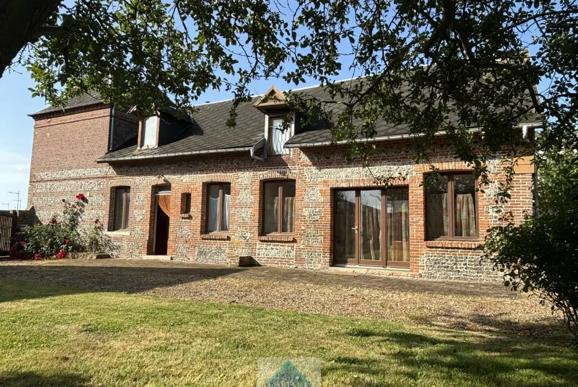 Belle maison en brique et silex à Guilmecourt près de la mer 