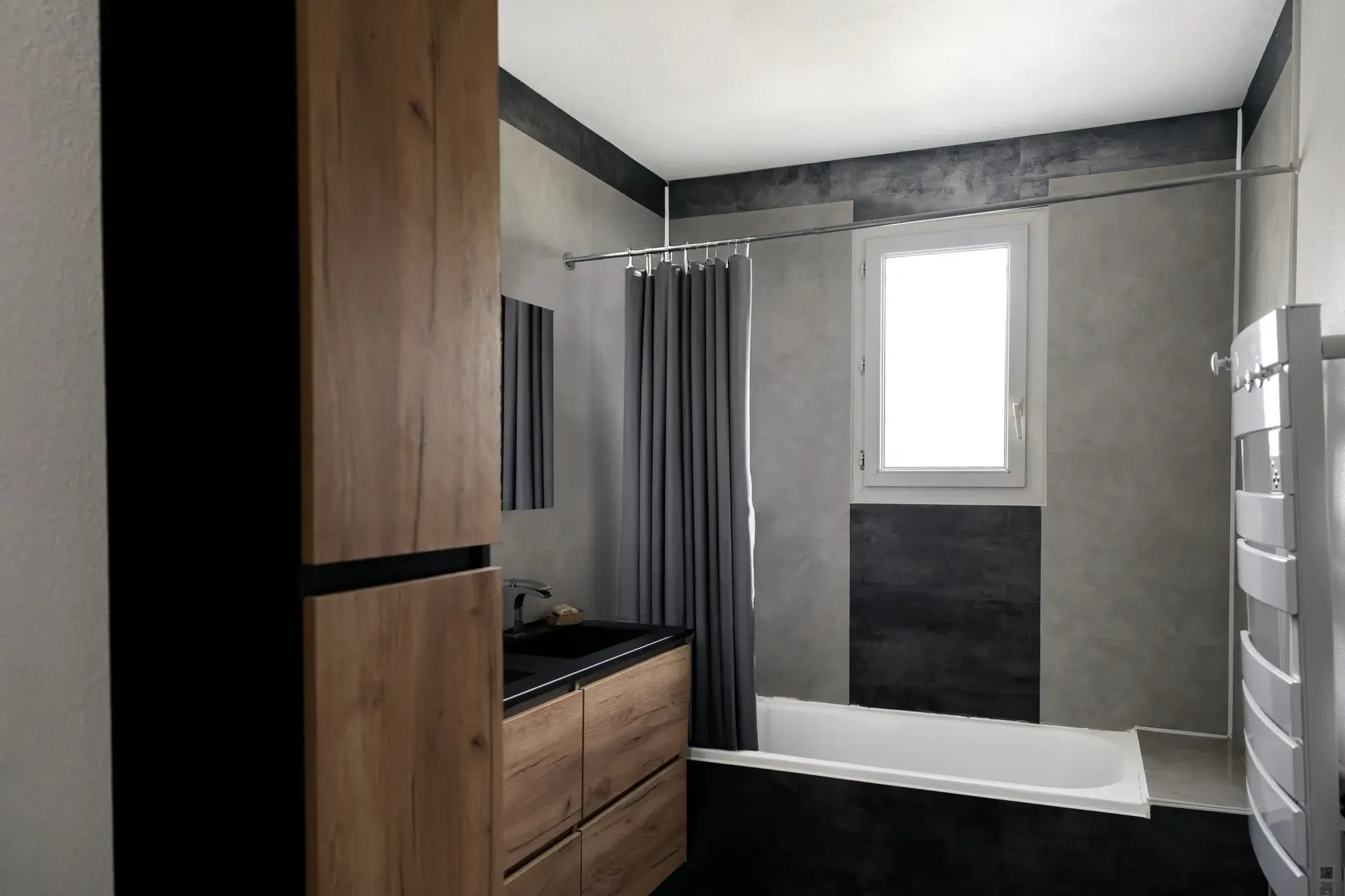 Maison de plain-pied avec piscine et jardin à Carcassonne – Excellent état 