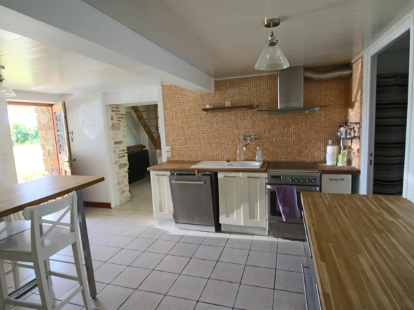 Charmante maison contemporaine à vendre près de Puy-l'Évêque