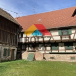 Magnifique corps de ferme alsacien avec grand terrain à Ebersheim