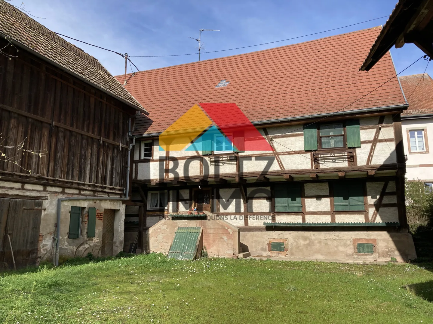 Magnifique corps de ferme alsacien avec grand terrain à Ebersheim 