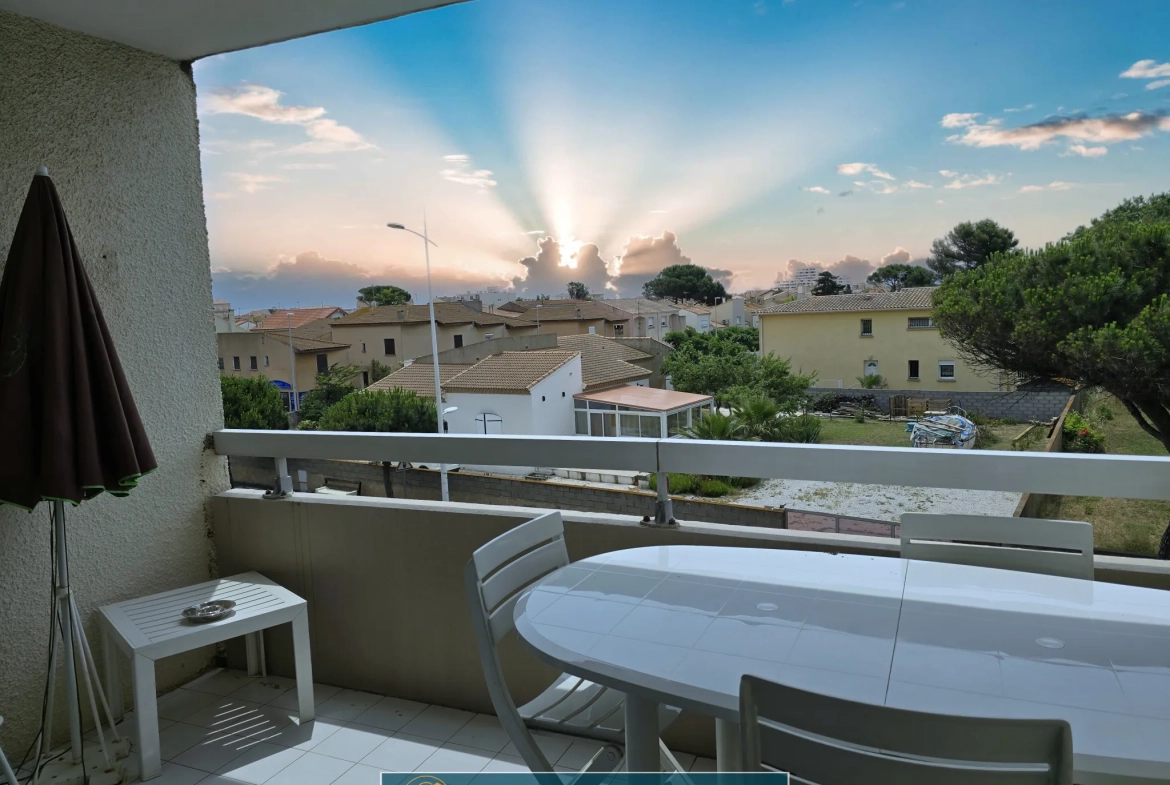 Vente d’un appartement lumineux de 42 m² à Valras Plage avec terrasse proche des plages 