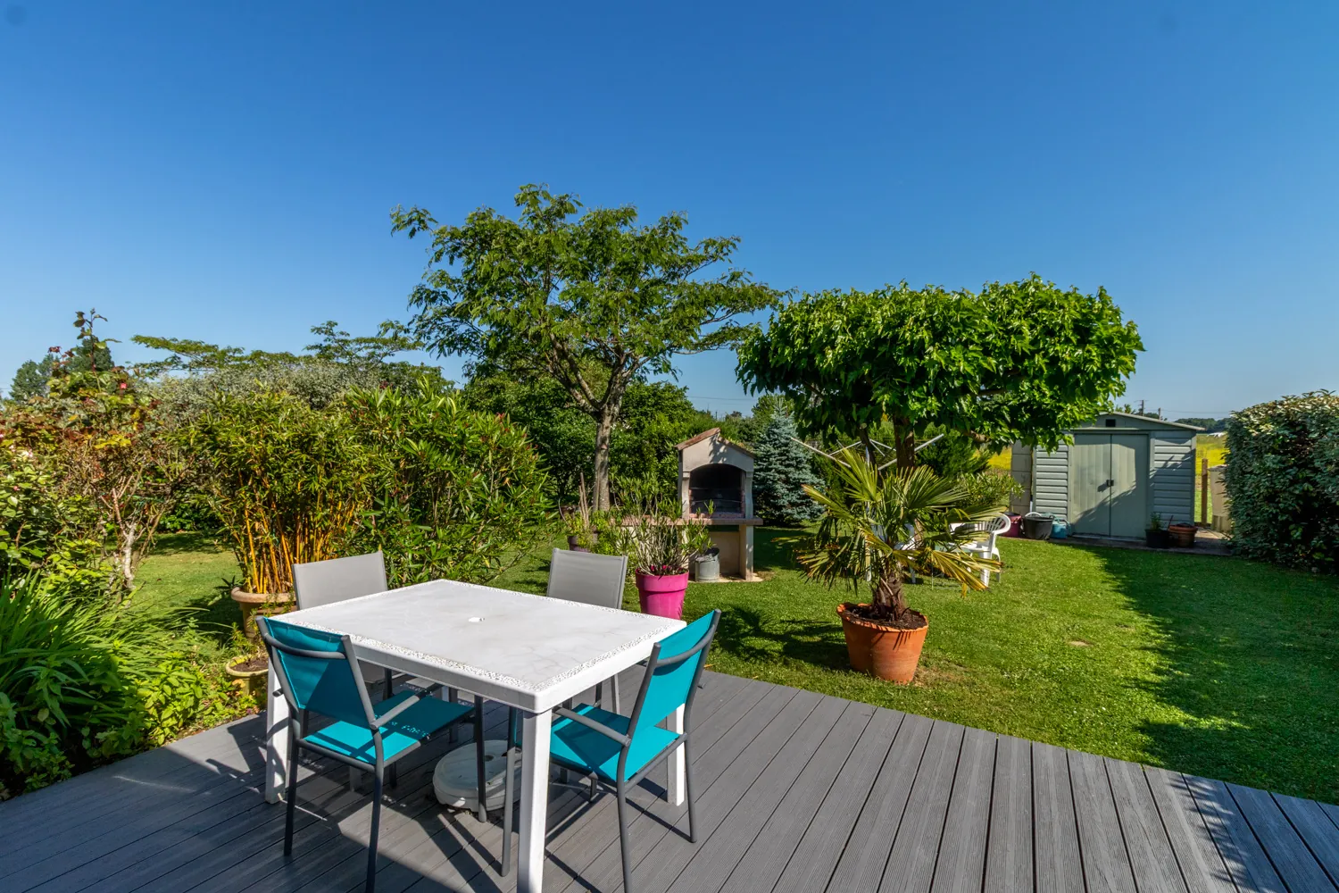 Maison de plain-pied à Chaniers avec jardin, 3 chambres, garage et terrasse 