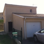 Maison jumelée à Branne de 83 m² avec jardin et 3 chambres