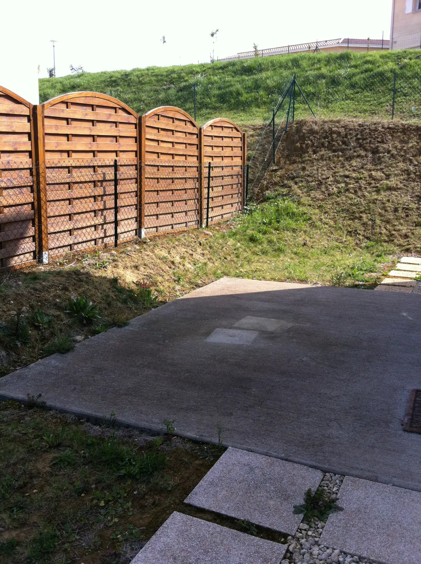Maison jumelée à Branne de 83 m² avec jardin et 3 chambres 